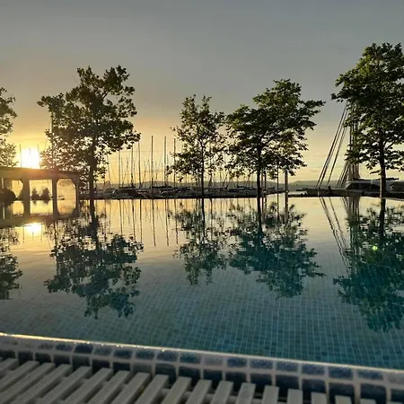 Bl Lakeview With Pool Balatonlelle