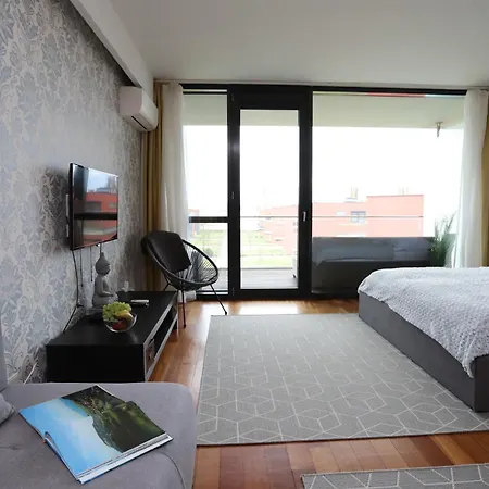 Bl Lakeview With Pool Balatonlelle
