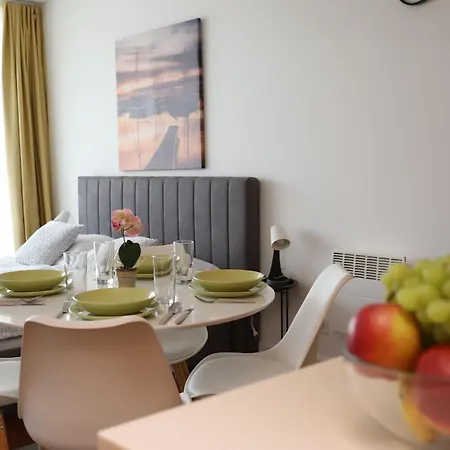 Apartament Bl Lakeview With Pool
