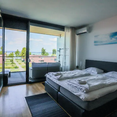 Apartament Bl Lakeview With Pool Balatonlelle