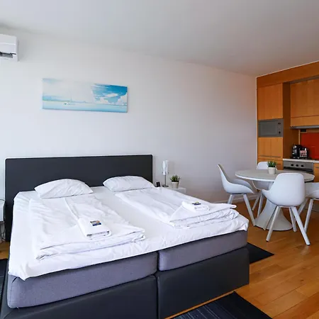 Apartament Bl Lakeview With Pool *