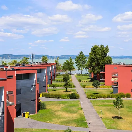 Apartament Bl Lakeview With Pool Balatonlelle